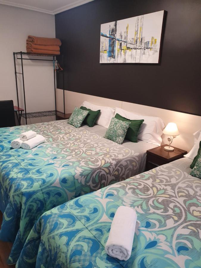Triple Room with Shared Bathroom,815779802:JPEG